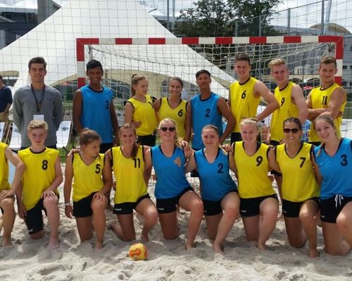 Erste Beachhandball-Turnier eines Team Baden Beach in Geschichte des BHV